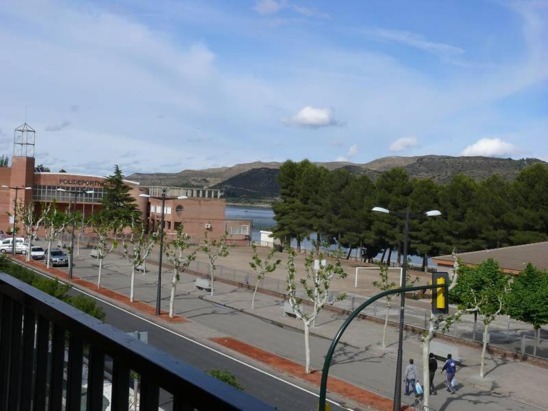 Hostal Rodes Mequinenza Szoba fotó